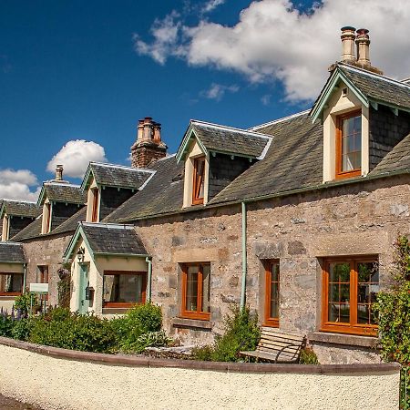 Rosemount Cottage One- Highland Cottage Garve Buitenkant foto