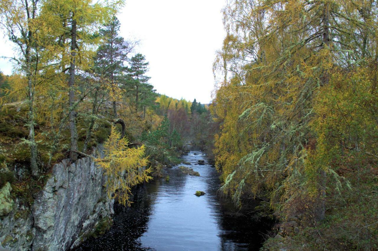 Rosemount Cottage One- Highland Cottage Garve Buitenkant foto